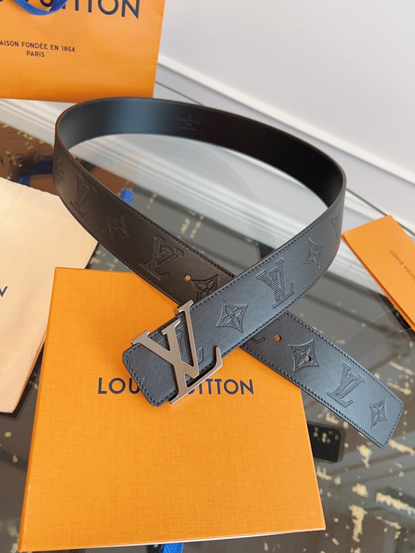 ルイヴィトンベルト着用イメージ